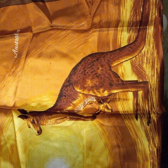Vintage Australia Kangaroo scarf - Picture 4 of 4